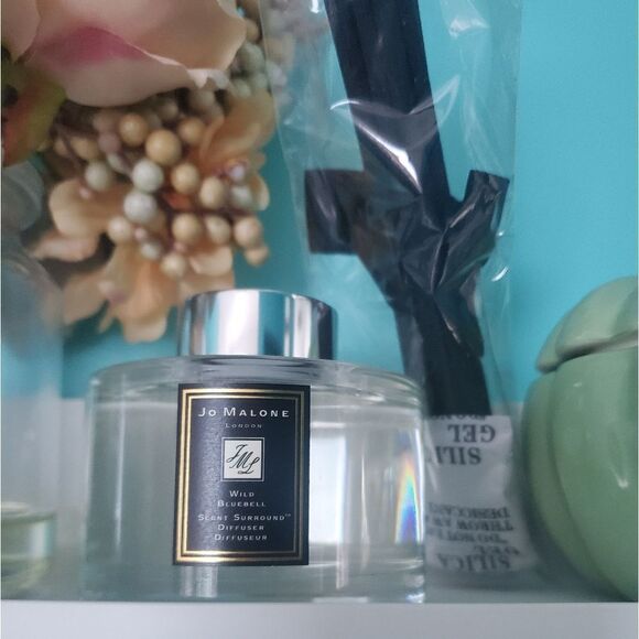 Jo Malone Wild Bluebell Essential Oil Diffuser - Picture 3 of 7